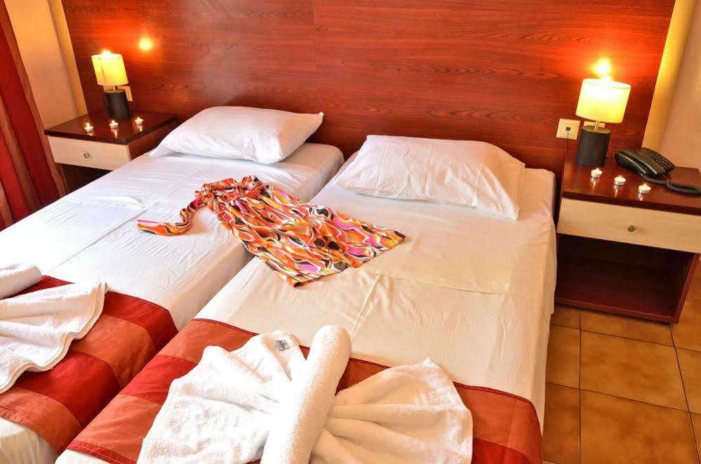 Mavrikos Hotel Plános Extérieur photo